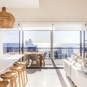 https://first-light-mooloolaba.queenslandhotels.net