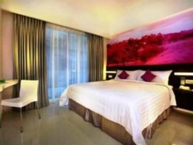 Primera Hotel Seminyak 3*, Seminyak (Bali)